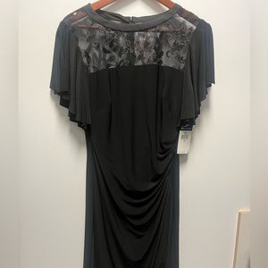 CHAPS - dress - size 10 - black